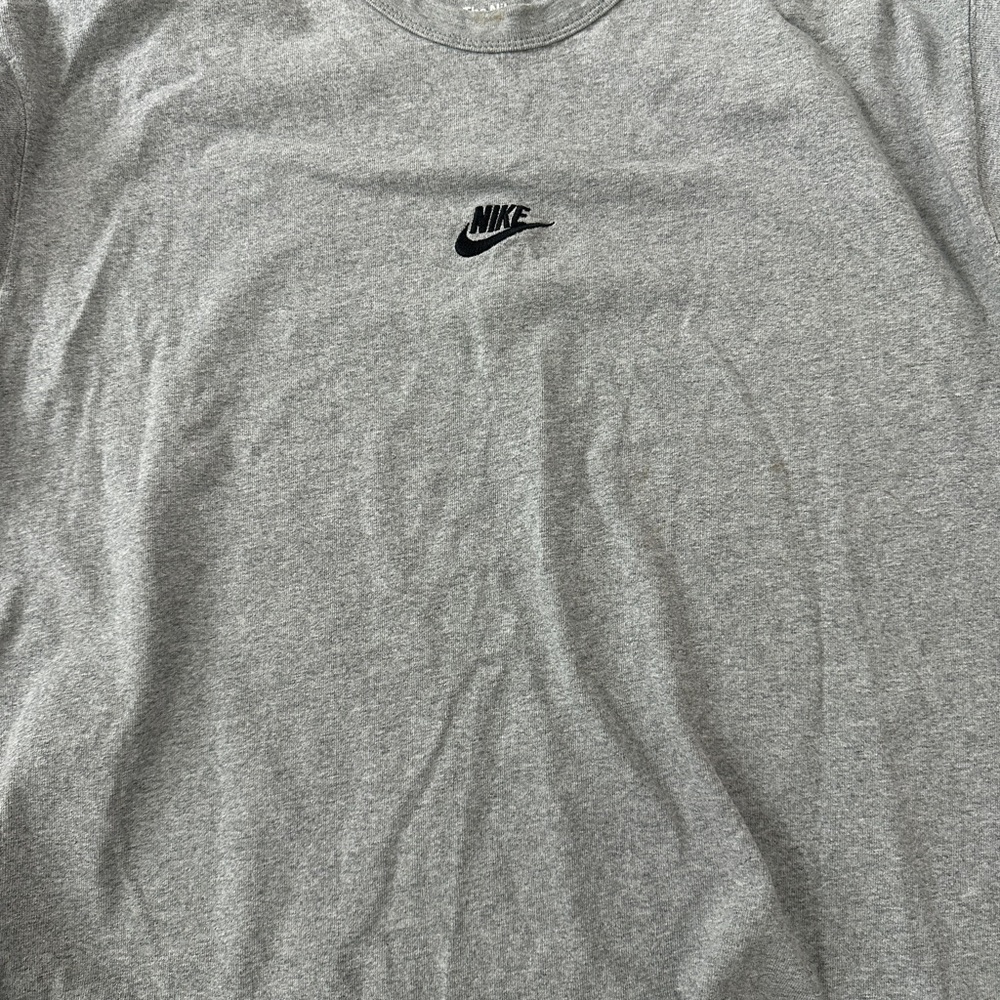 Nike Men's Heather Gray Short Sleeve Tee
